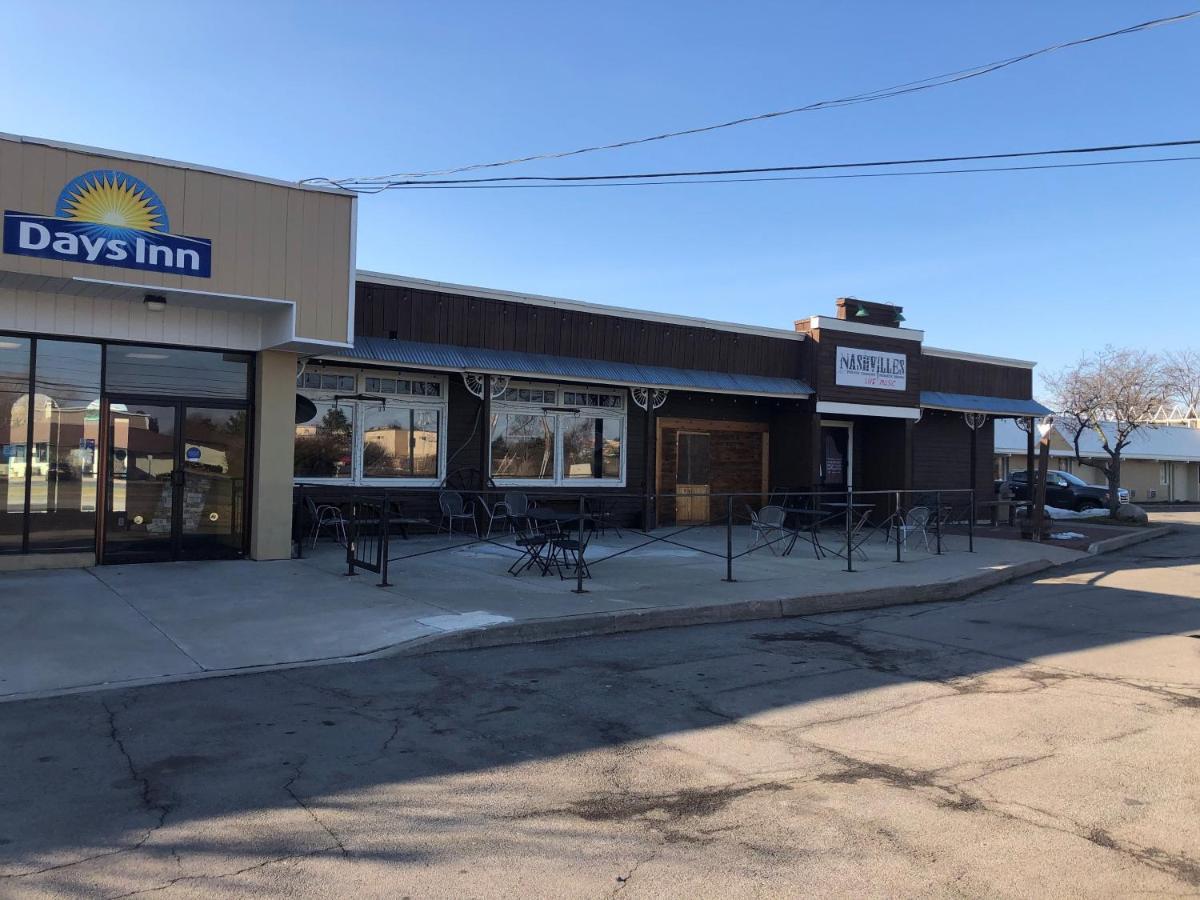 Days Inn By Wyndham Henrietta/Rochester Area Bagian luar foto
